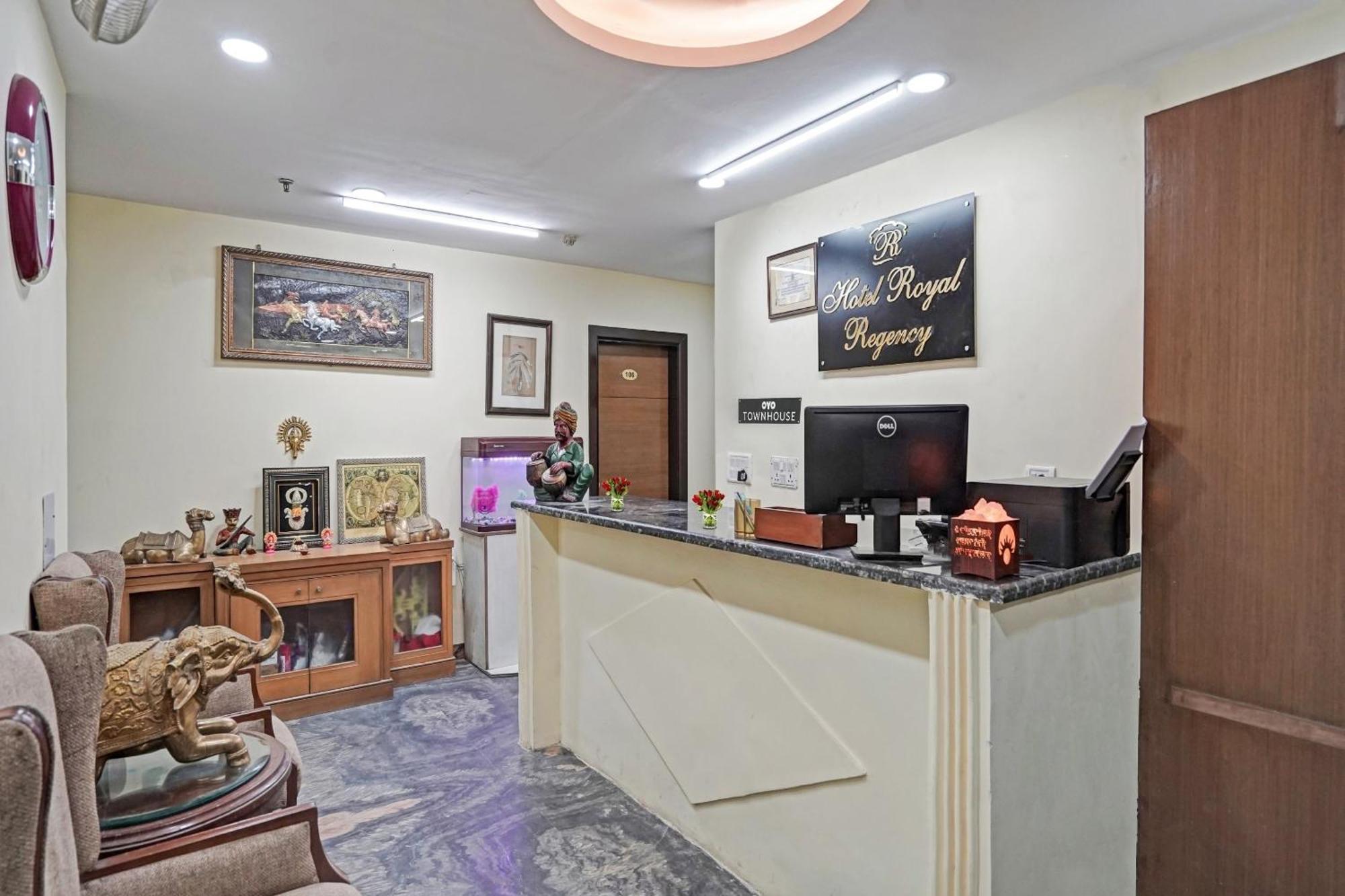 Hotel O Royal Regency ガーズィヤーバード エクステリア 写真
